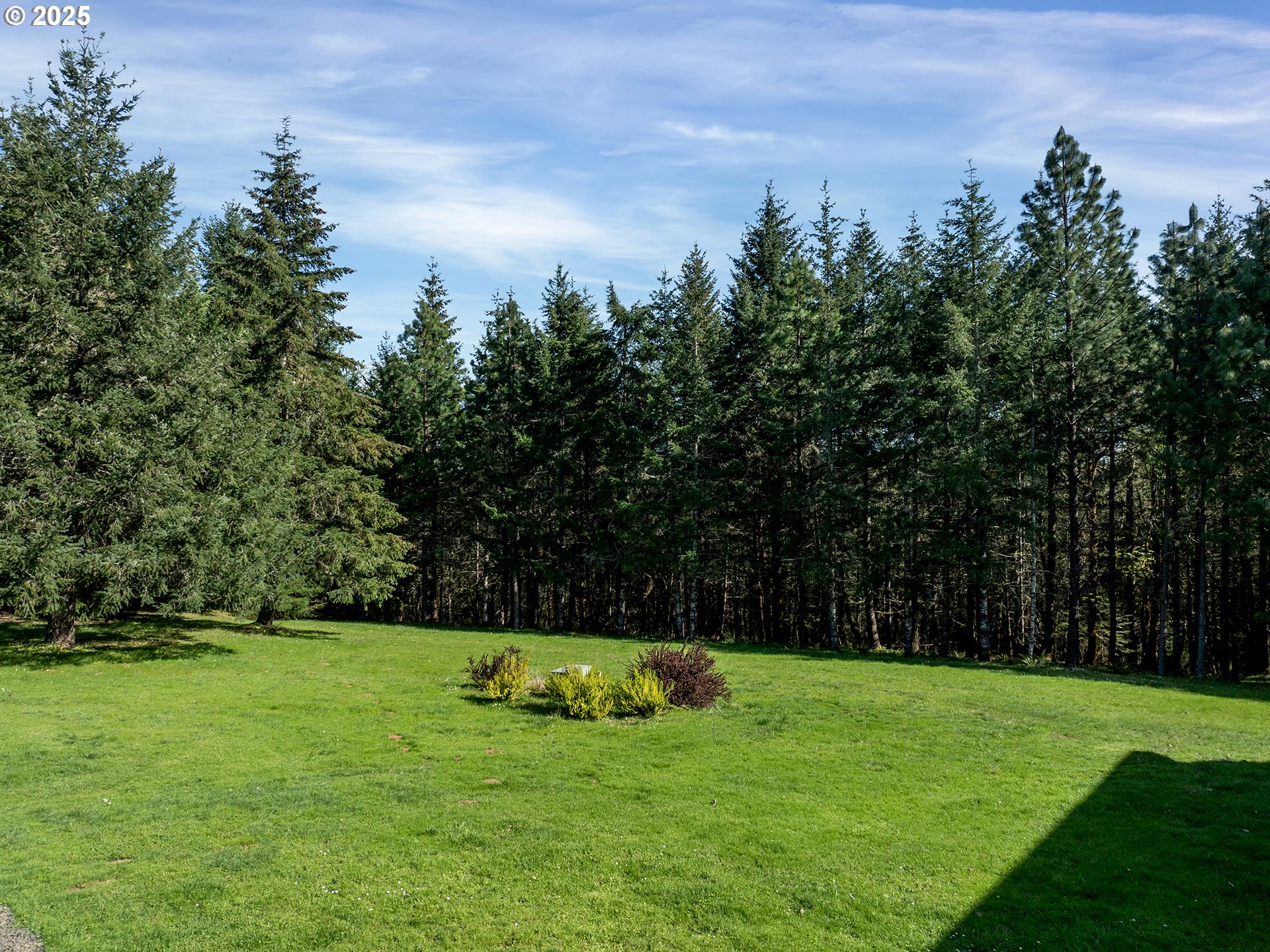 17234 Oakdale Road Dallas, OR 97338 - Photo 44 of 45 a view of a grassy field