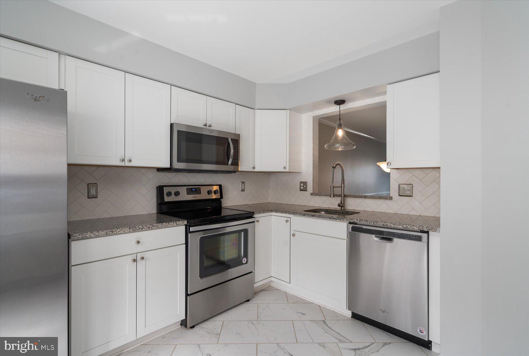 65 Powder View Court Nottingham, MD 21236 - Photo 7 of 44 Gallery Image 7