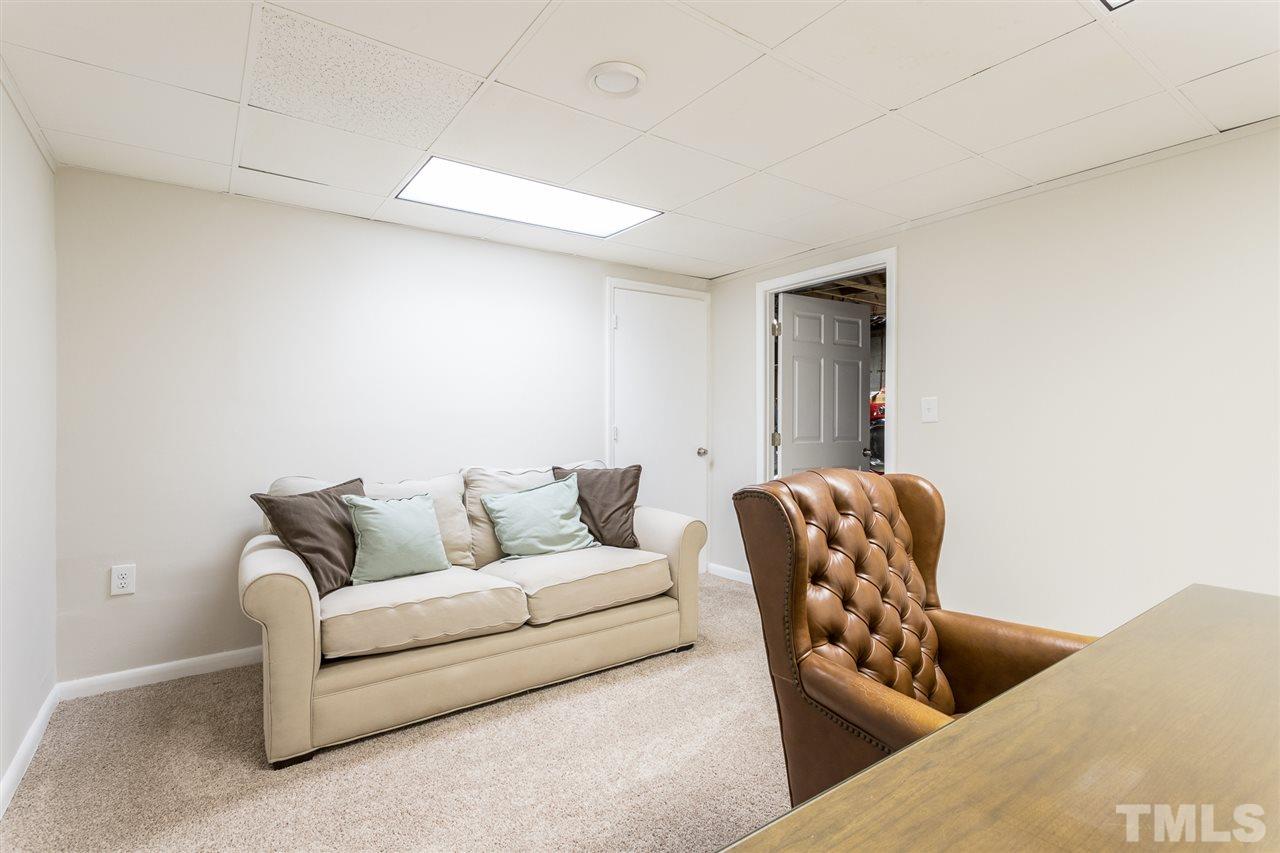 216 Northclift Drive Raleigh, NC 27609 - Photo 12 of 17 Gallery Image 12