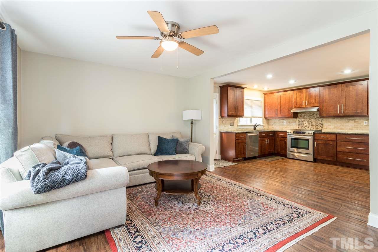 216 Northclift Drive Raleigh, NC 27609 - Photo 3 of 17 Gallery Image 3