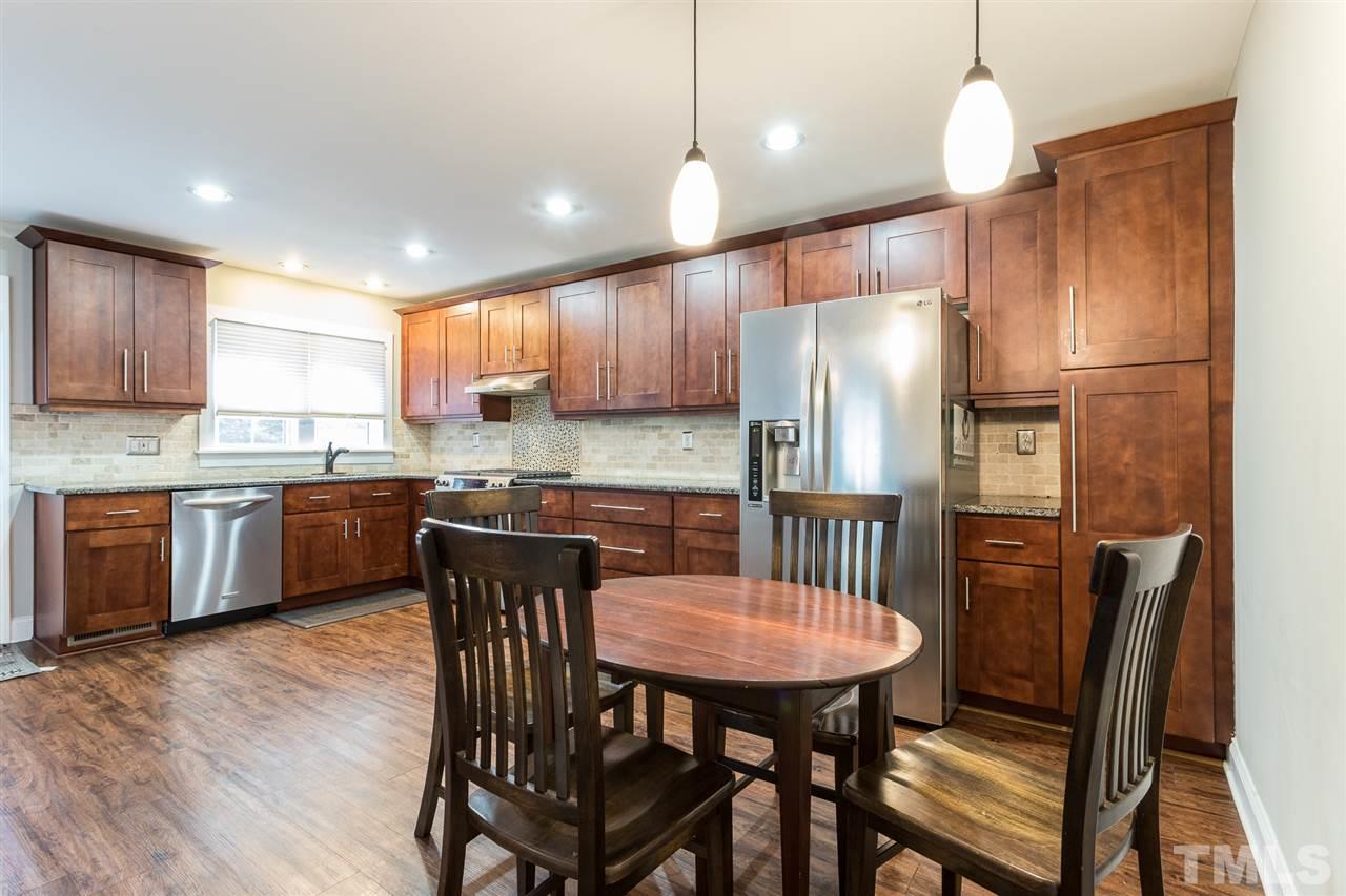 216 Northclift Drive Raleigh, NC 27609 - Photo 4 of 17 Gallery Image 4