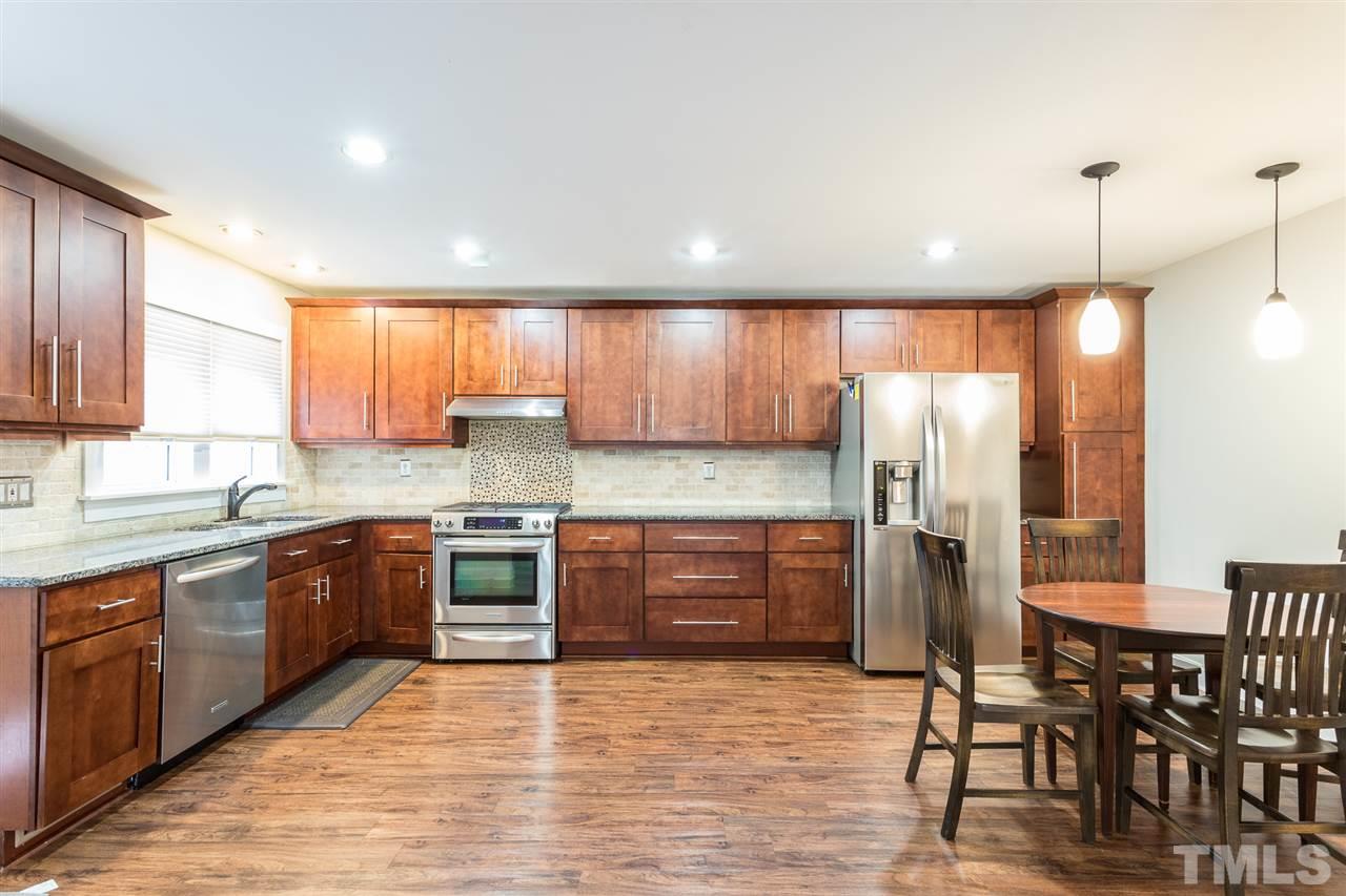 216 Northclift Drive Raleigh, NC 27609 - Photo 5 of 17 Gallery Image 5