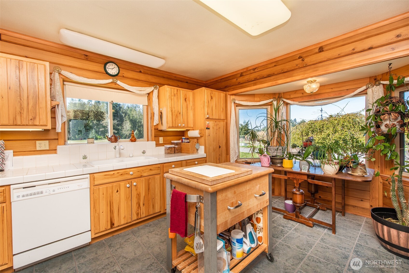 1688 Finn Hall Road Port Angeles, WA 98362 - Photo 6 of 38