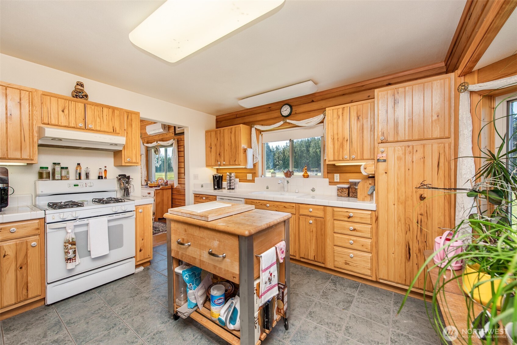 1688 Finn Hall Road Port Angeles, WA 98362 - Photo 8 of 38