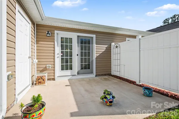 $274,990 | 105 Oak Ridge Drive, Archdale, NC 27263