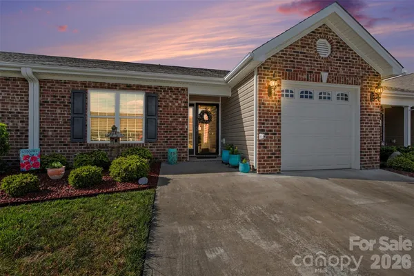 $274,990 | 105 Oak Ridge Drive, Archdale, NC 27263