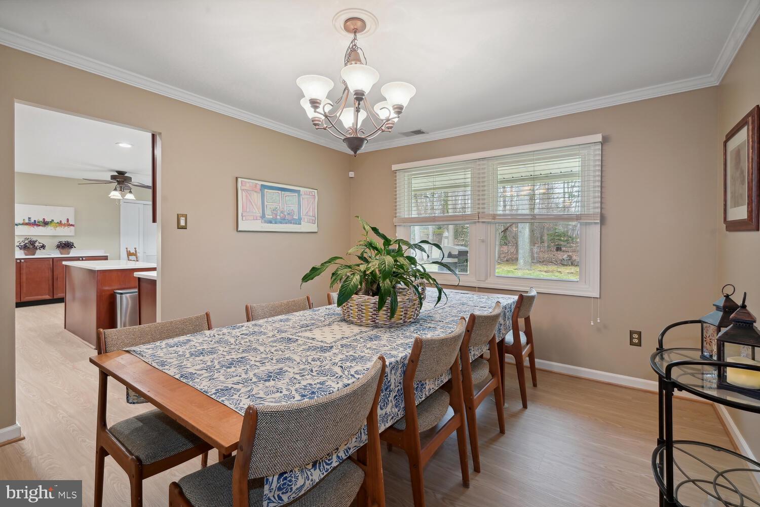 8759 Oxwell Lane Laurel, MD 20708 - Photo 14 of 42 Dining room