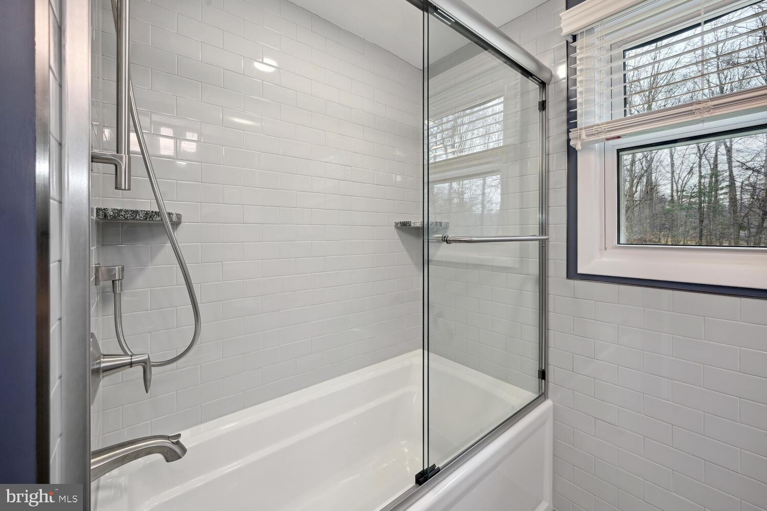 8759 Oxwell Lane Laurel, MD 20708 - Photo 30 of 42 Upper level bathroom
