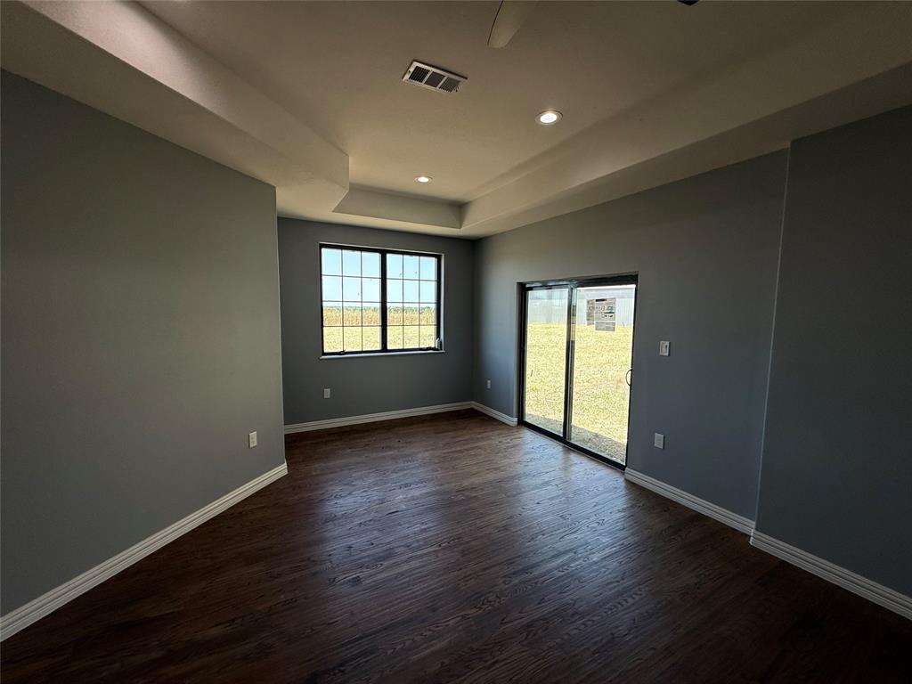 1405 County Road 247 Valley View, TX 76272 - Photo 10 of 40