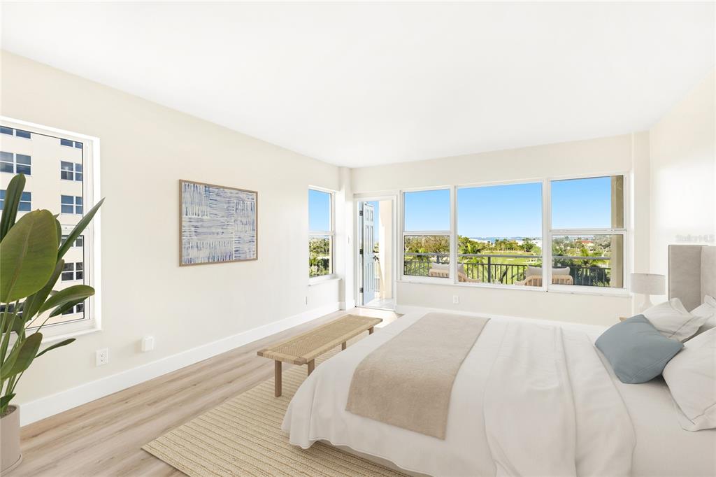 601 Longboat Club Road, Unit 504S Longboat Key, FL 34228 - Photo 11 of 32