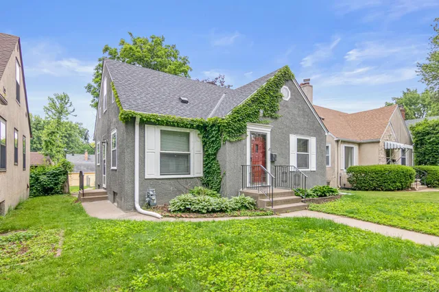 $2,450 | 5712 25th Avenue South, Minneapolis, MN 55417