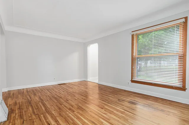 $2,450 | 5712 25th Avenue South, Minneapolis, MN 55417