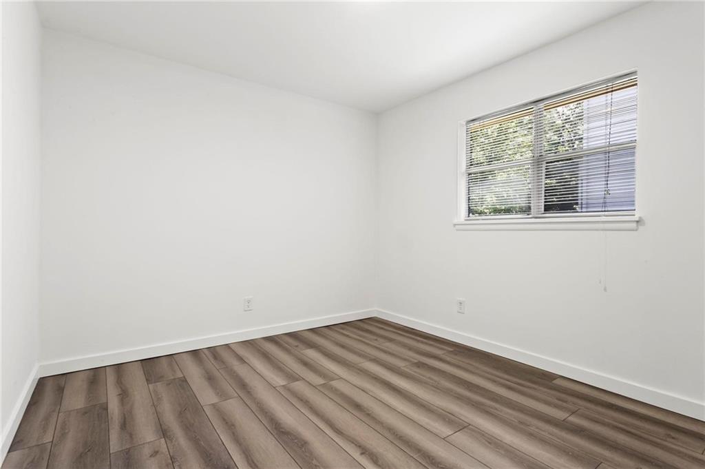 545 Oakview Road Decatur, GA 30030 - Photo 14 of 19 Gallery Image 14