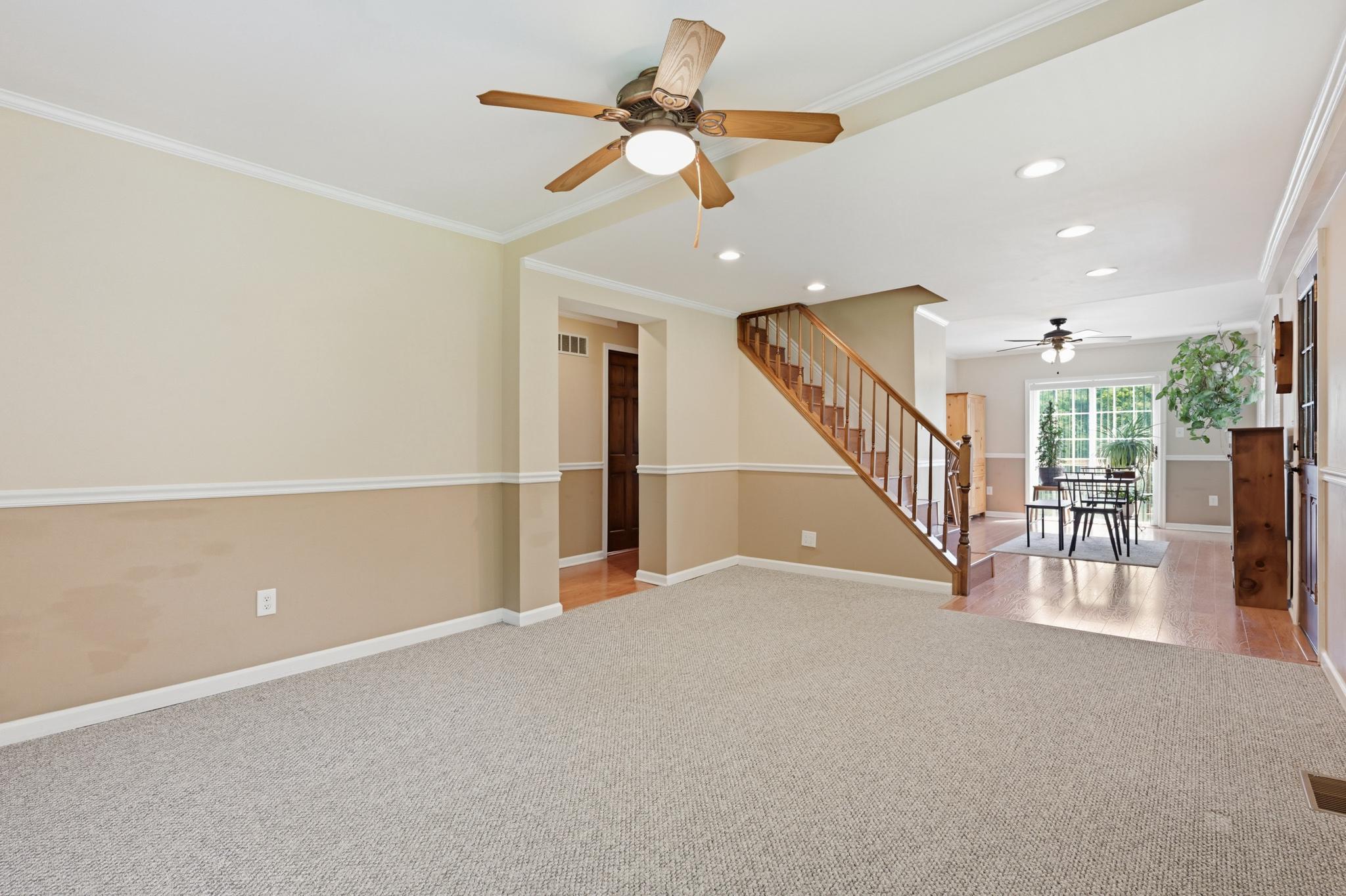 768 Salem Church Road Newark, DE 19702 - Photo 16 of 42 Living room