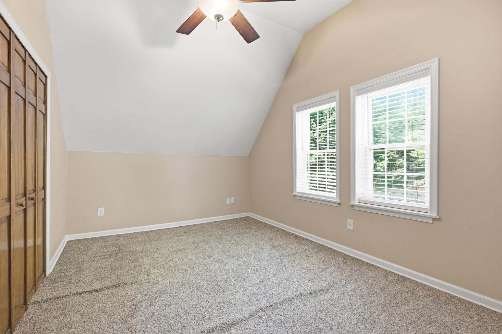 768 Salem Church Road Newark, DE 19702 - Photo 22 of 42 Large upstairs bedroom