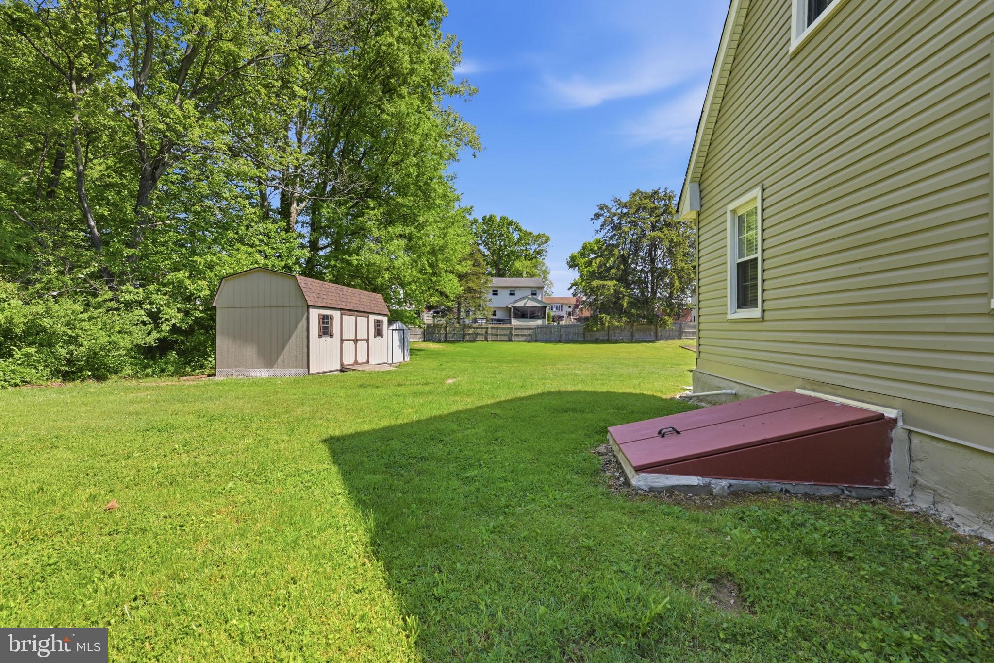 768 Salem Church Road Newark, DE 19702 - Photo 41 of 42 Spacious yard with serene greenery.