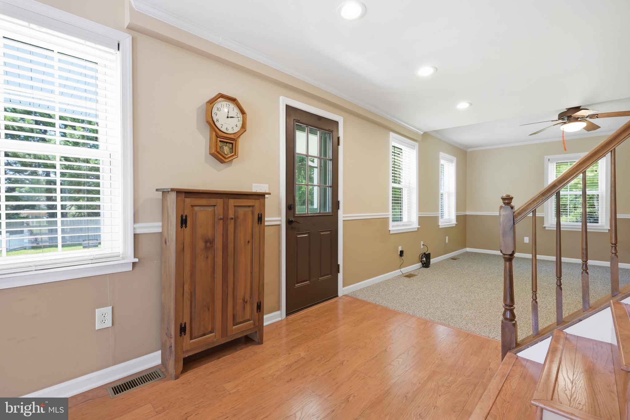 768 Salem Church Road Newark, DE 19702 - Photo 9 of 42 Welcoming entryway with natural light.