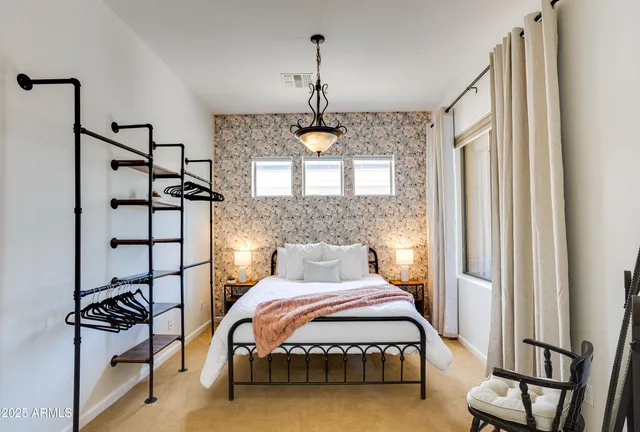 $5,000 | 6686 South St Andrews Way, Gilbert, AZ 85298