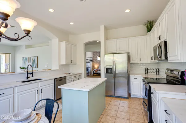 $5,000 | 6686 South St Andrews Way, Gilbert, AZ 85298