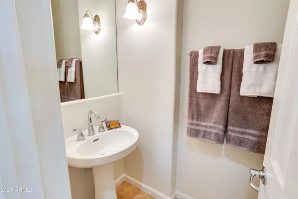 $5,000 | 6686 South St Andrews Way, Gilbert, AZ 85298