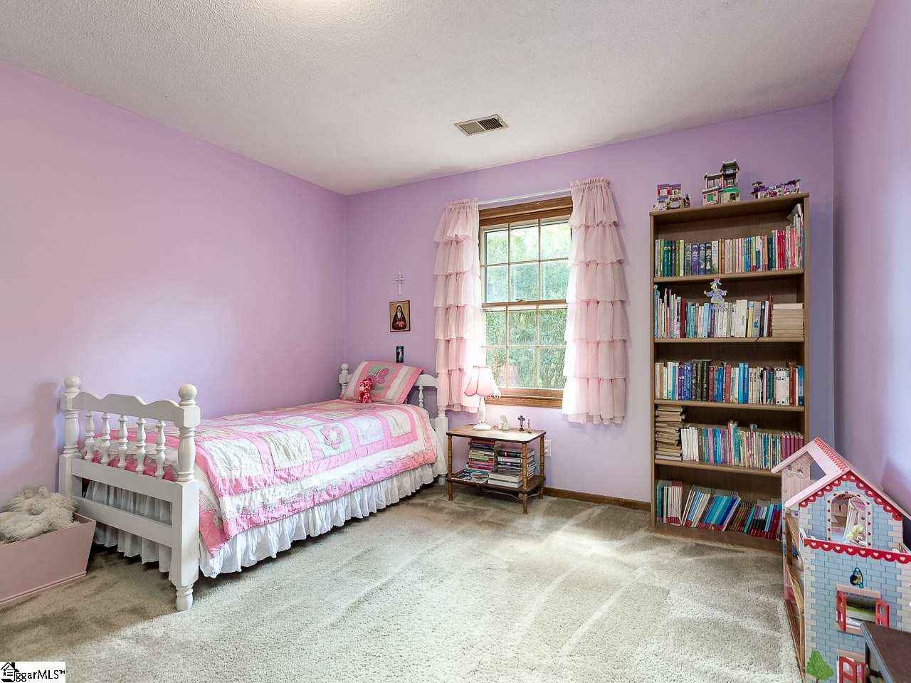 137 Crosswinds Street Greer, SC 29650 - Photo 28 of 36 Gallery Image 28