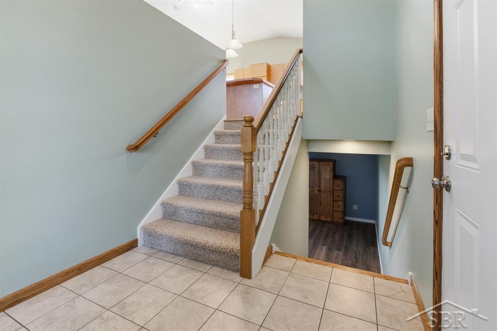 322 East Baker Road Hope, MI 48628 - Photo 5 of 37 Gallery Image 5