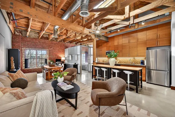 $570,900 | 1725 14th Street, Unit 202, Sacramento, CA 95811