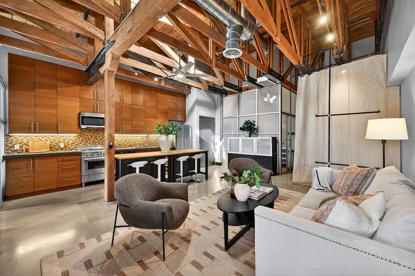 $570,900 | 1725 14th Street, Unit 202, Sacramento, CA 95811