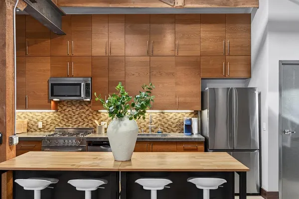 $570,900 | 1725 14th Street, Unit 202, Sacramento, CA 95811