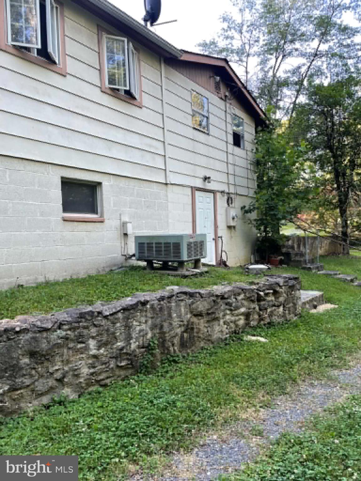 6040 Coon Tree Road The Plains, VA 20198 - Photo 3 of 10 Side with basement door.