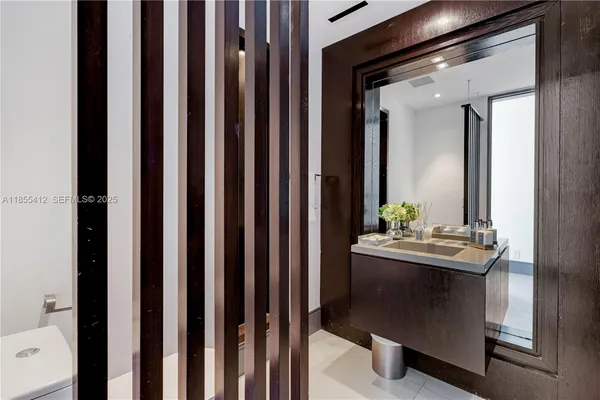 $8,300,000 | 545 Sabal Palm Drive, Key Biscayne, FL 33149