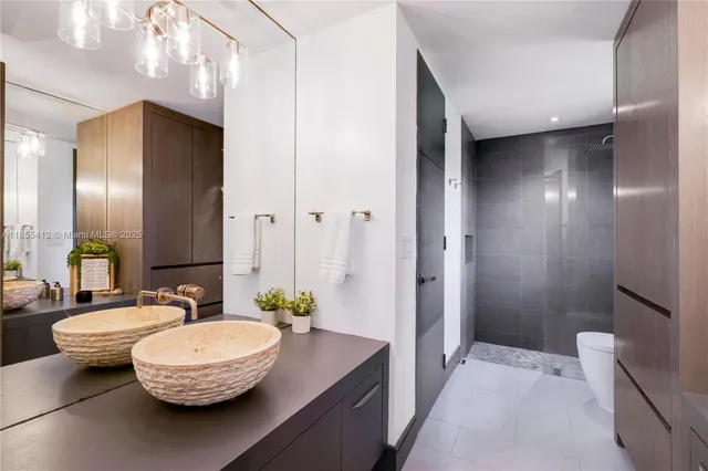 $8,600,000 | 545 Sabal Palm Drive, Key Biscayne, FL 33149