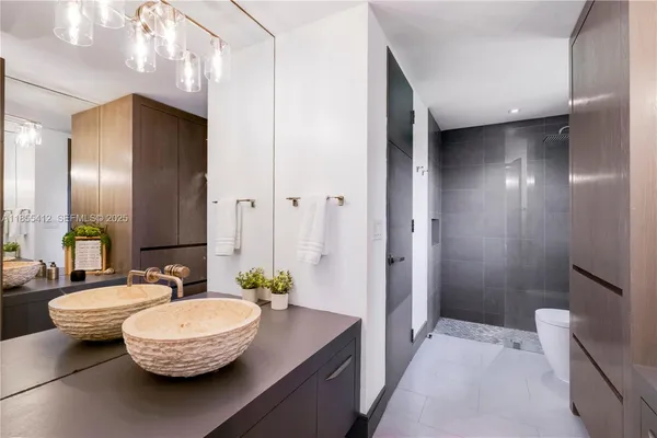 $8,300,000 | 545 Sabal Palm Drive, Key Biscayne, FL 33149