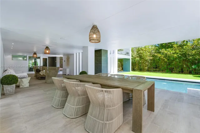 $8,600,000 | 545 Sabal Palm Drive, Key Biscayne, FL 33149