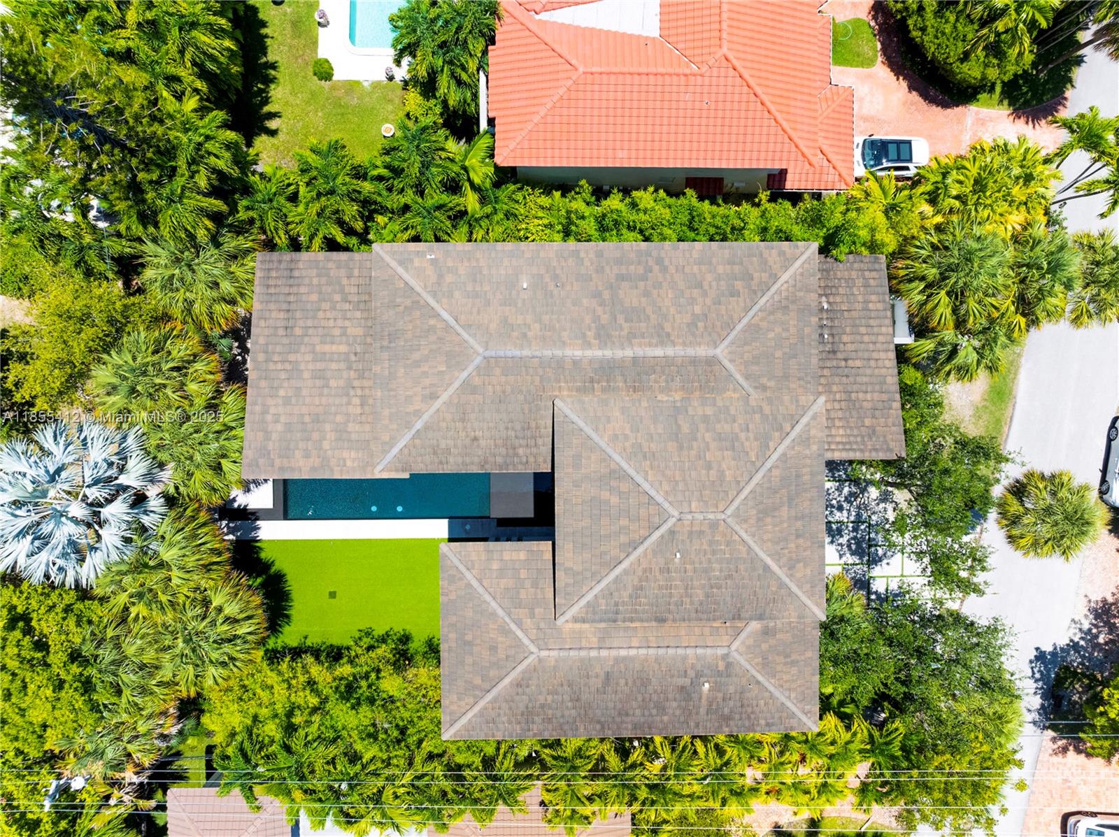 545 Sabal Palm Drive Key Biscayne, FL 33149 - Photo 68 of 100 an aerial view of a house