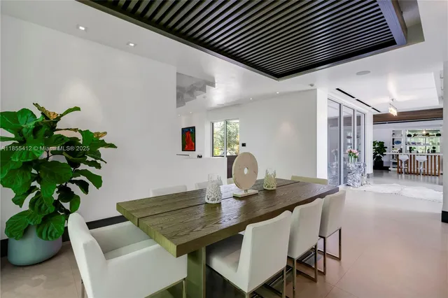 $8,600,000 | 545 Sabal Palm Drive, Key Biscayne, FL 33149