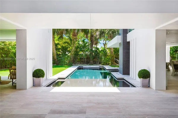 $8,300,000 | 545 Sabal Palm Drive, Key Biscayne, FL 33149
