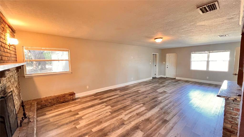 116 Alhambra Avenue Altamonte Springs, FL 32714 - Photo 4 of 32