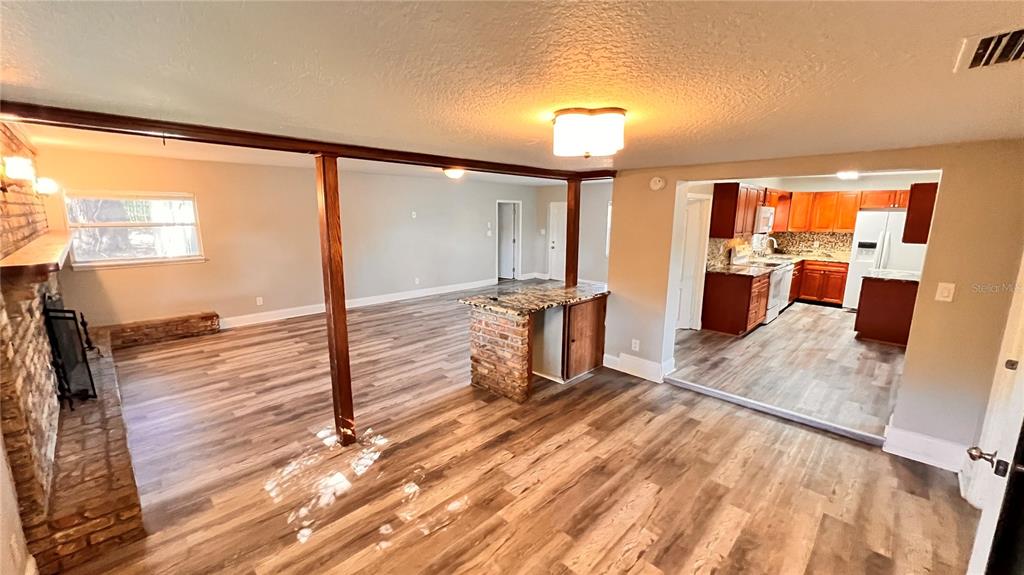 116 Alhambra Avenue Altamonte Springs, FL 32714 - Photo 6 of 32