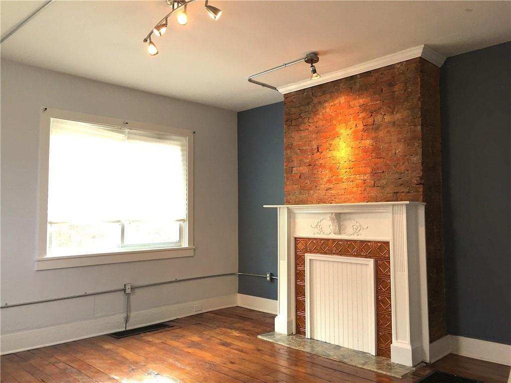 965 Manton Way Pittsburgh, PA 15210 - Photo 4 of 14 Gallery Image 4
