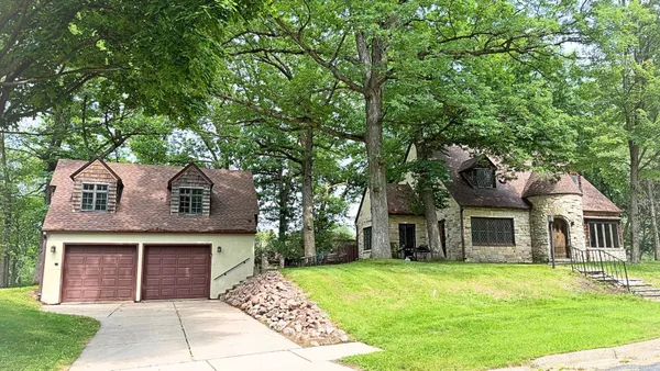 $371,000 | 910 Oakwood Boulevard, Menomonie, WI 54751