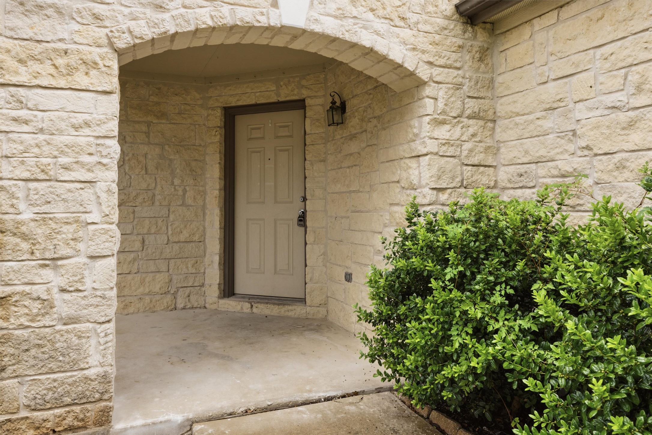 215 Myrtle Street Kyle, TX 78640 - Photo 3 of 37