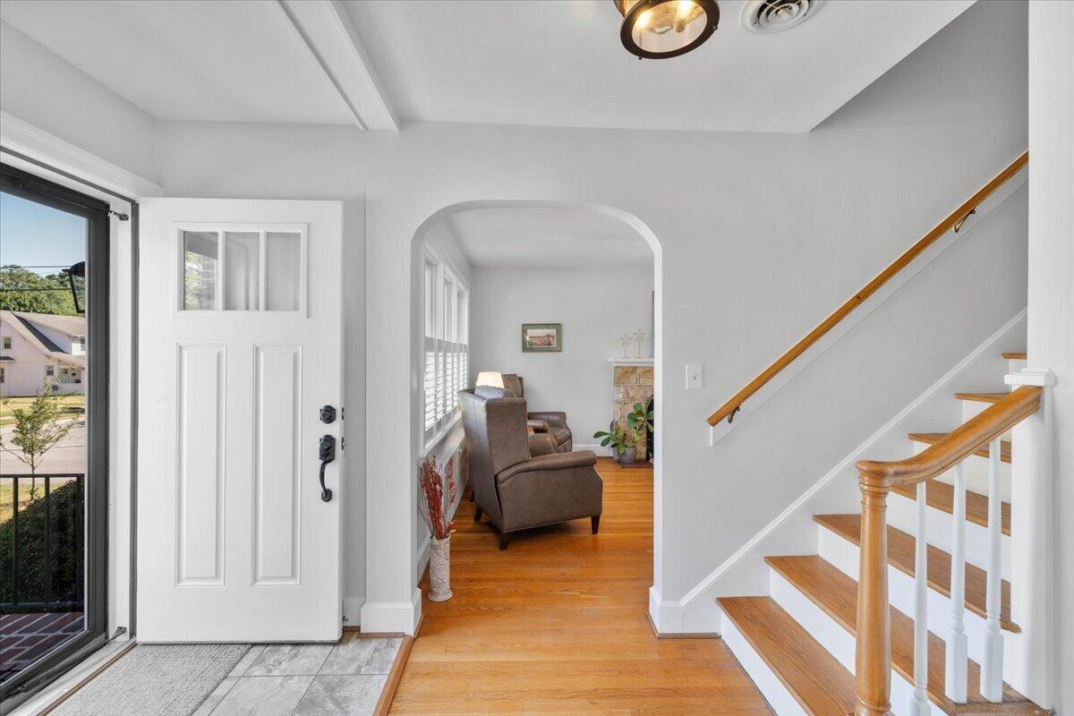1902 Avon Road Southwest Roanoke, VA 24015 - Photo 3 of 55 24-Interior-25