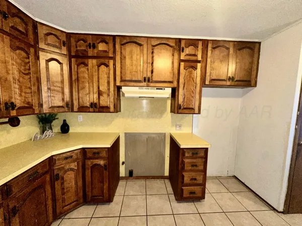 $99,999 | 300 North Briscoe Avenue, Tulia, TX 79088