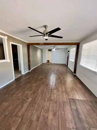 $99,999 | 300 North Briscoe Avenue, Tulia, TX 79088