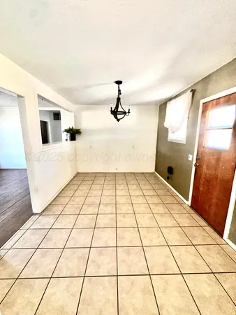 $99,999 | 300 North Briscoe Avenue, Tulia, TX 79088