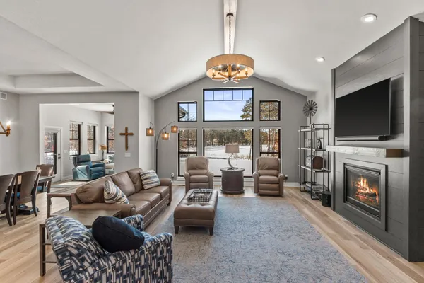 $849,000 | 375 Pinehurst Drive, Nekoosa, WI 54457