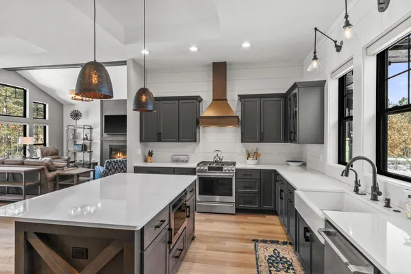 $849,000 | 375 Pinehurst Drive, Nekoosa, WI 54457