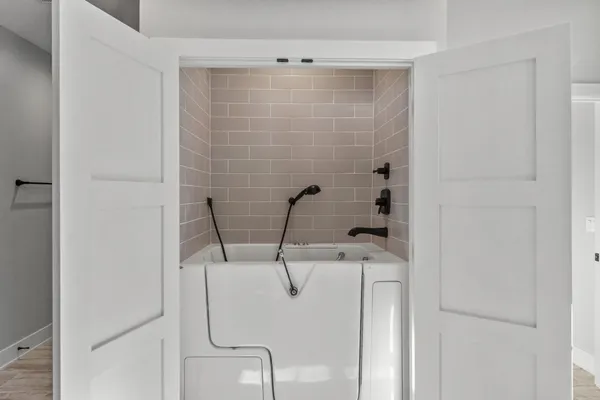 $849,000 | 375 Pinehurst Drive, Nekoosa, WI 54457