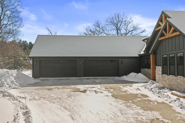 $849,000 | 375 Pinehurst Drive, Nekoosa, WI 54457